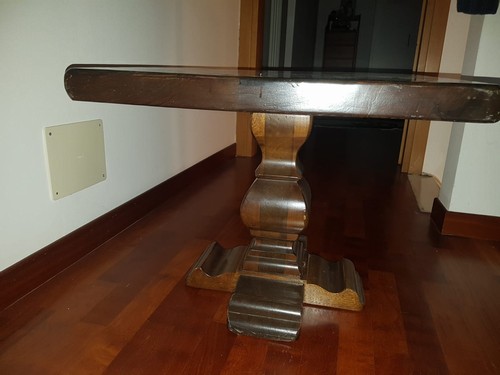 Tavolino in legno massiccio